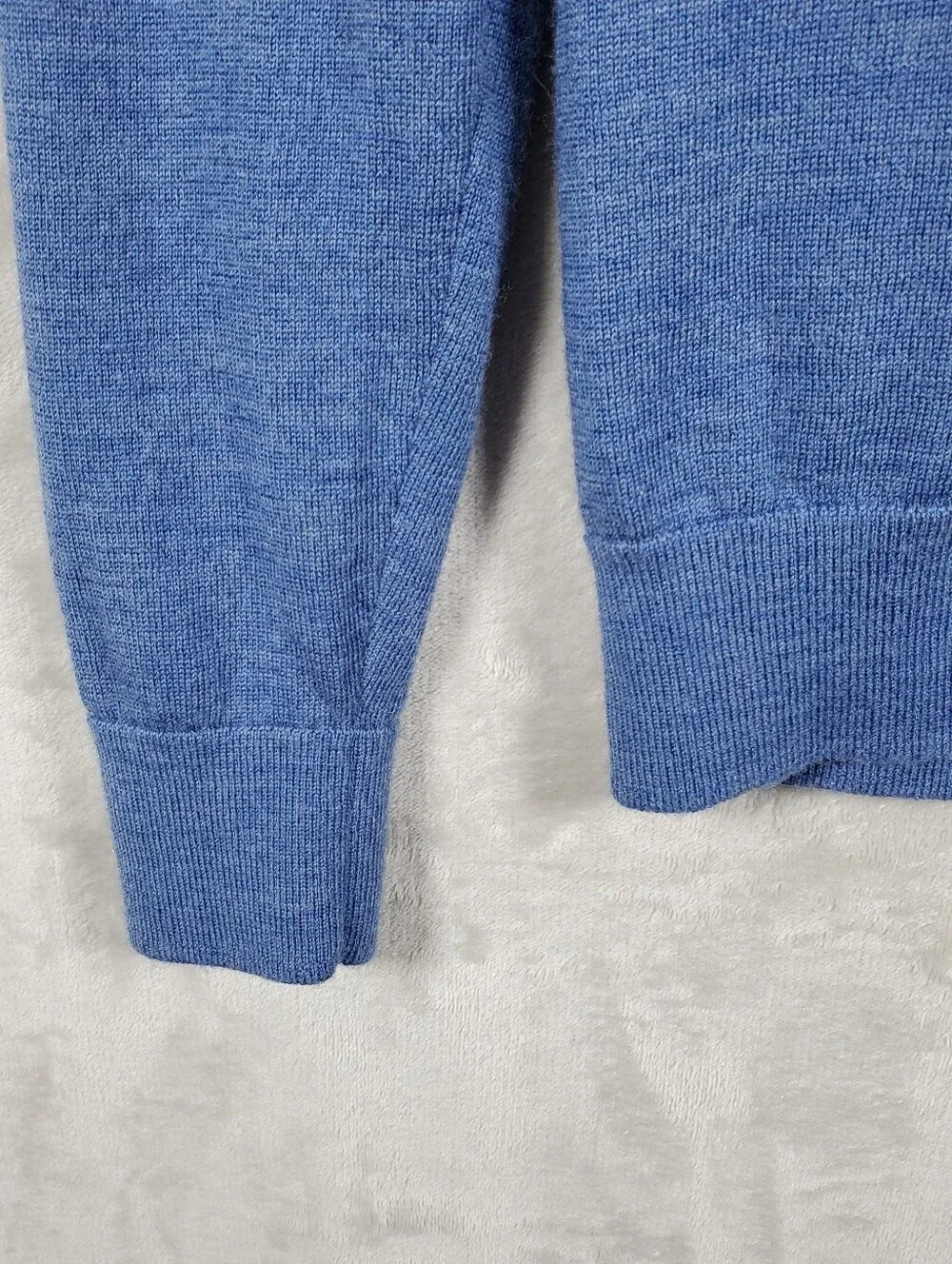 Banana Republic Mens M 100% Merino Wool Blue Stripe Crewneck Sweater Old Money